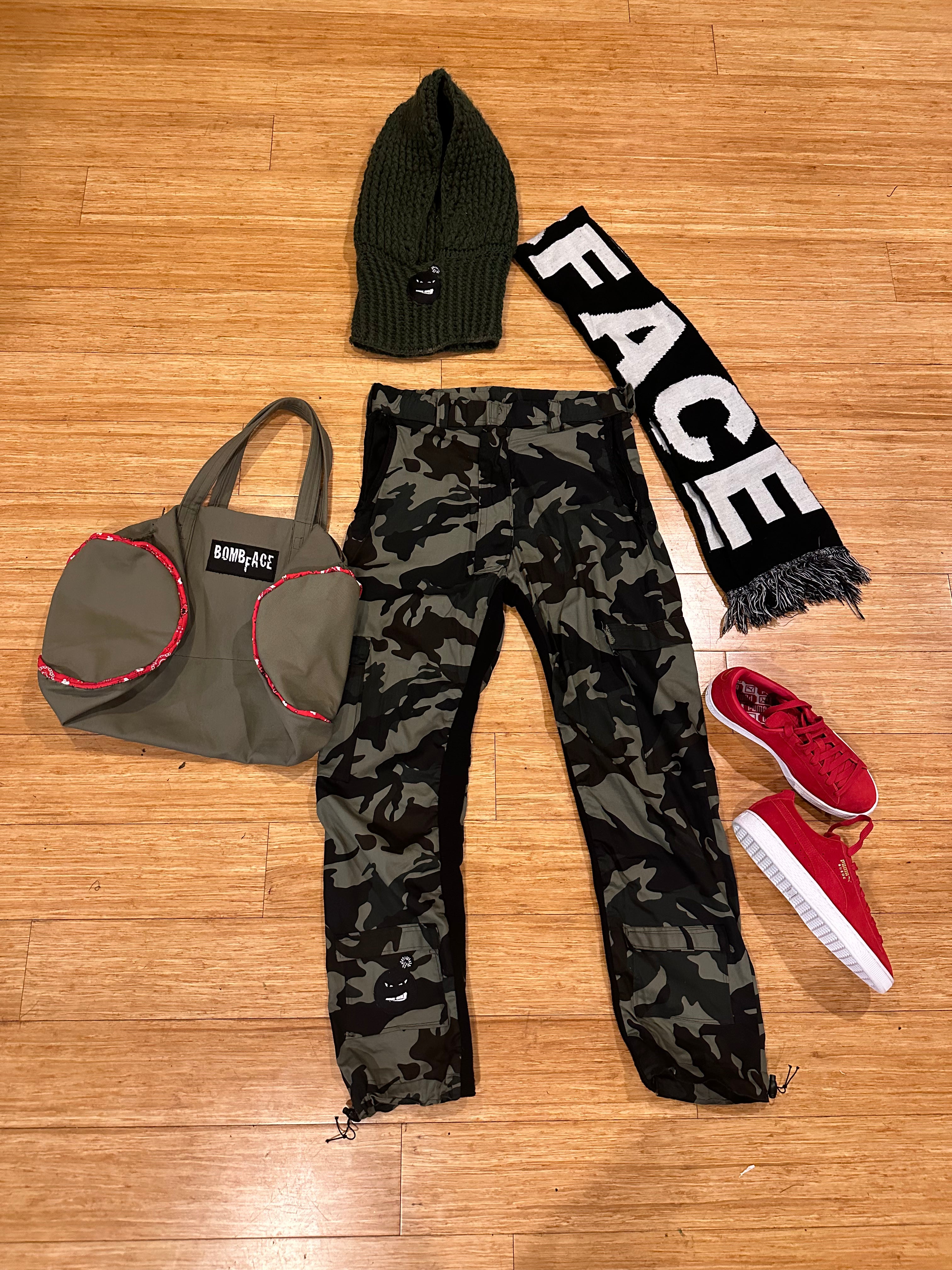 Custom Camo Cargo-Hoodie & Bag