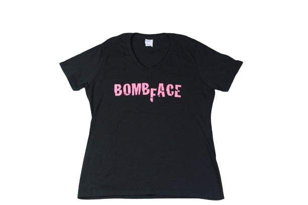 BombFace Nameplate Mujer Cuello en V